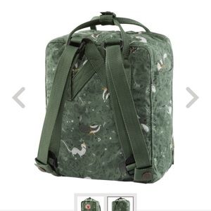 Fjallraven green fable kanken art mini